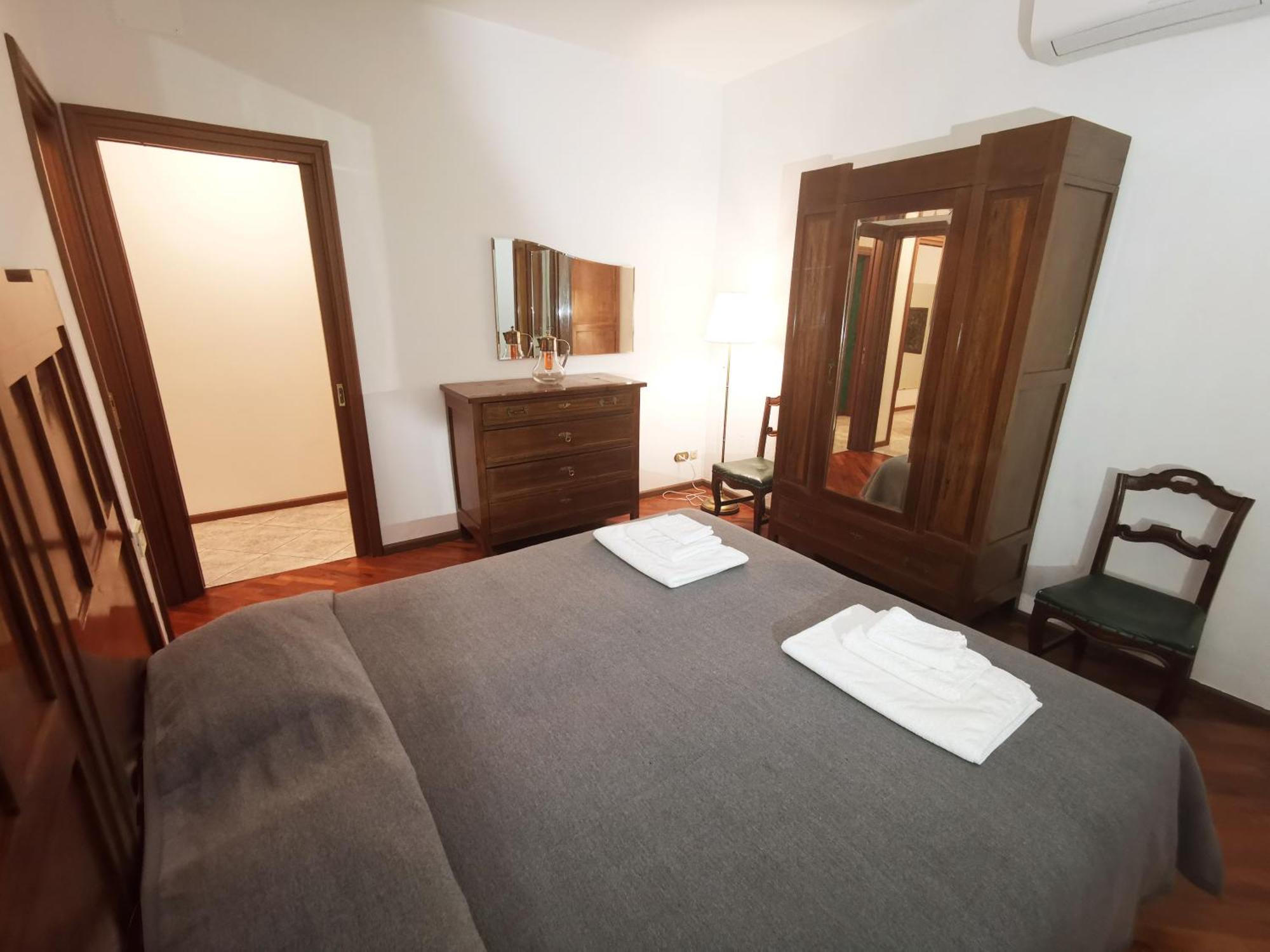 Apartamento Elegant Historic Large House On Lake Como Gravedona Habitación foto